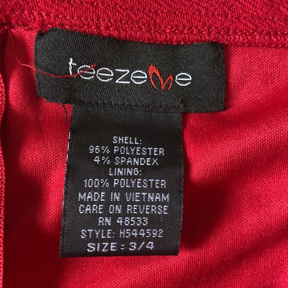 Short of the shoulder dress - Picture 2 of 3